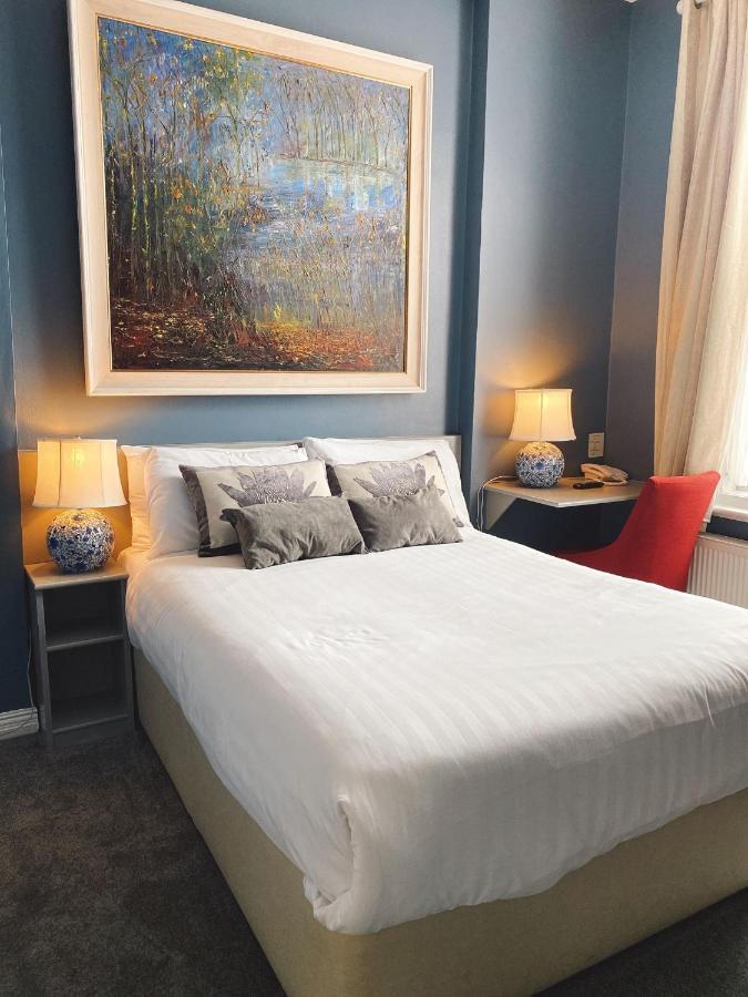 Rose Lodge Guest House คอร์ก ภายนอก รูปภาพ