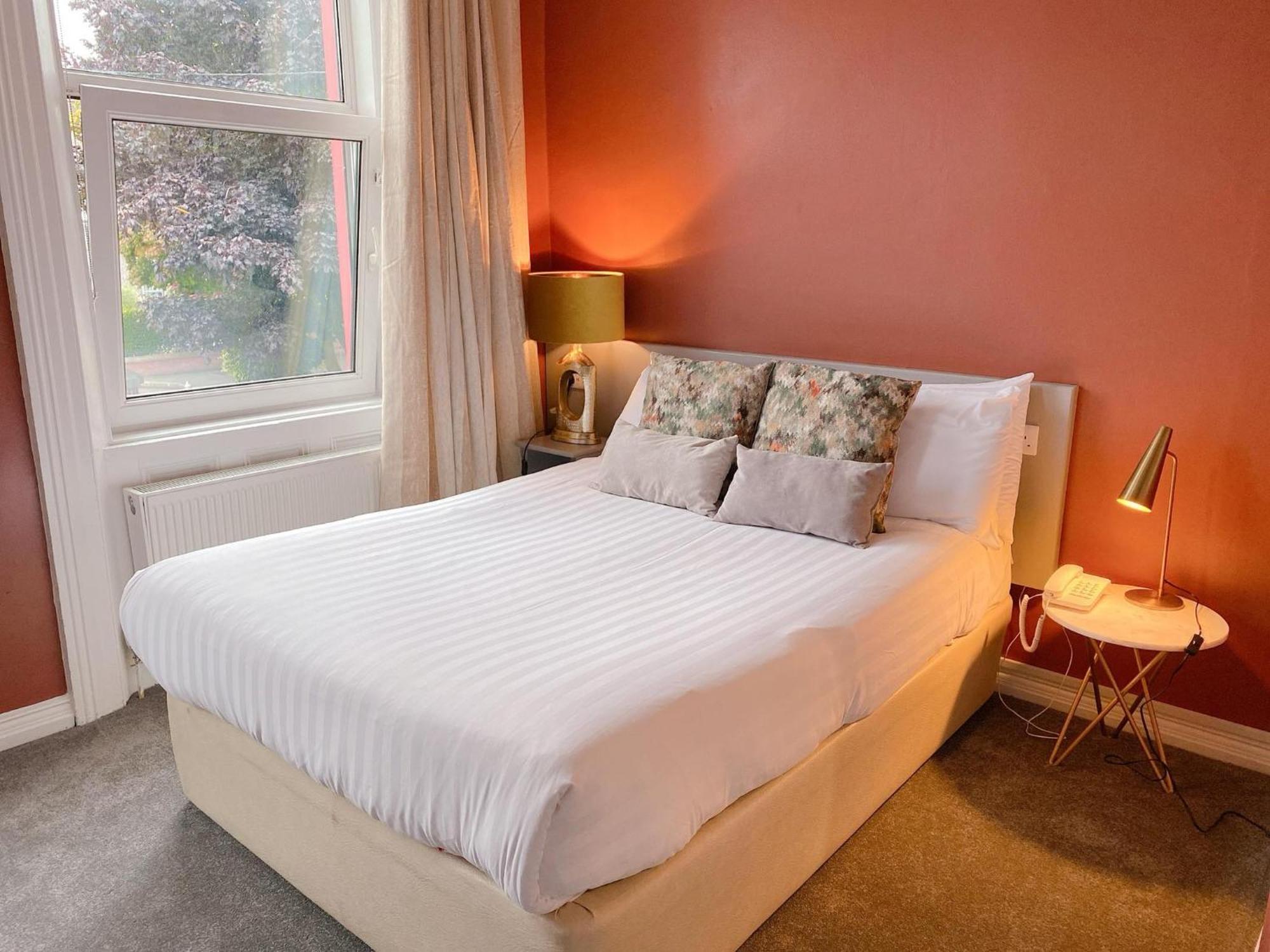 Rose Lodge Guest House คอร์ก ภายนอก รูปภาพ
