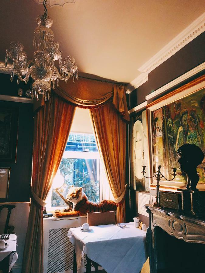 Rose Lodge Guest House คอร์ก ภายนอก รูปภาพ